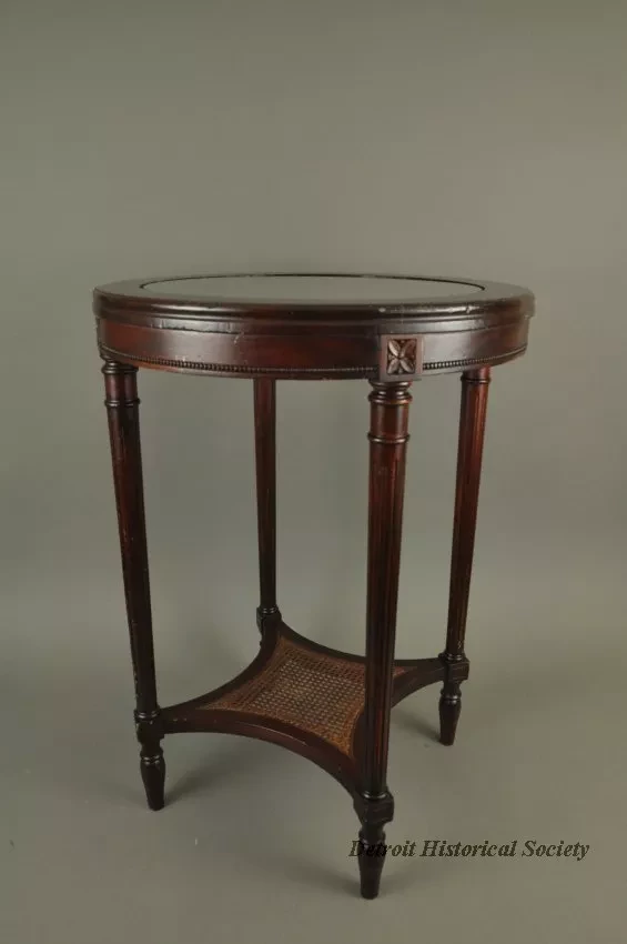 Table, Parlor
