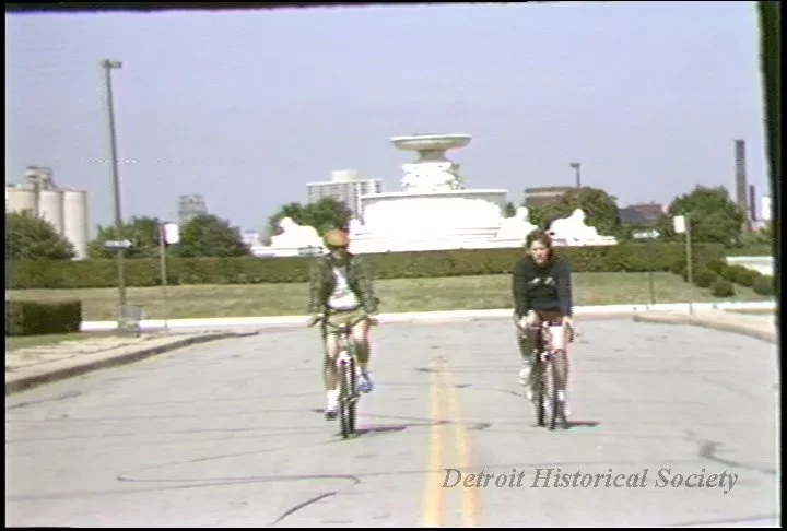 U-Matic - Tape #1, 5/29/85
Belle Isle B-Roll
0202