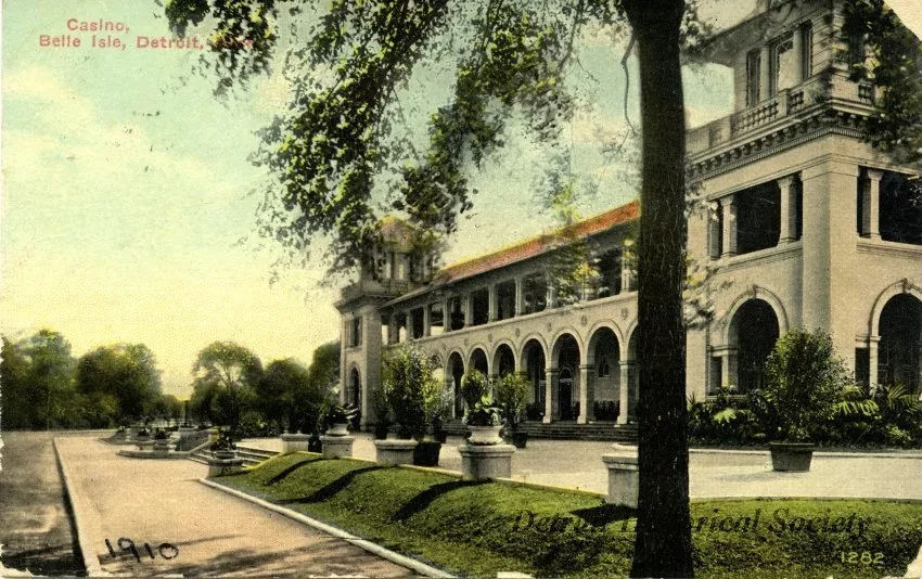 Postcard - Casino, Belle Isle, Detroit, Mich.