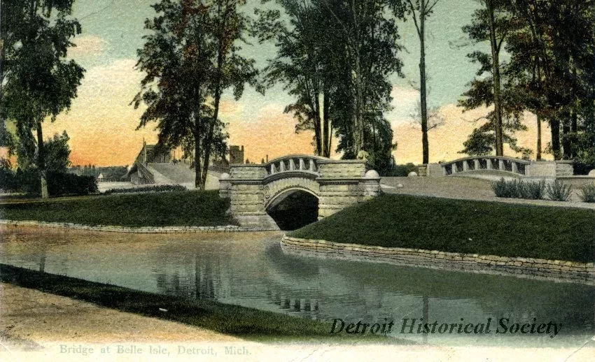 Postcard - Bridge at Belle Isle, Detroit, Mich.
