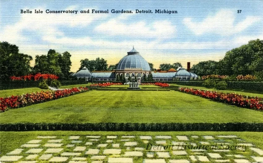 Postcard - Belle Isle Conservatory and Formal Gardens, Detroit, Michigan