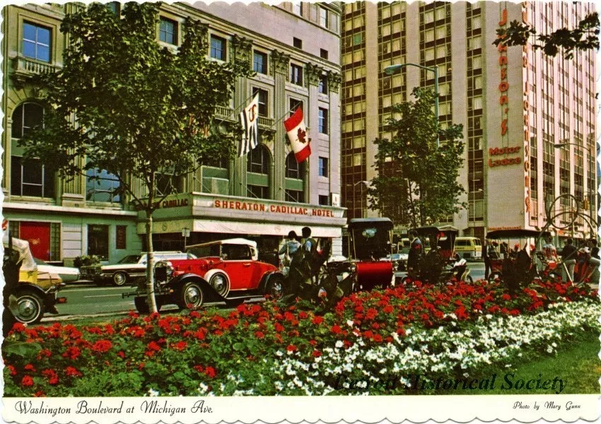 Postcard - Washington Boulevard at Michigan Ave.