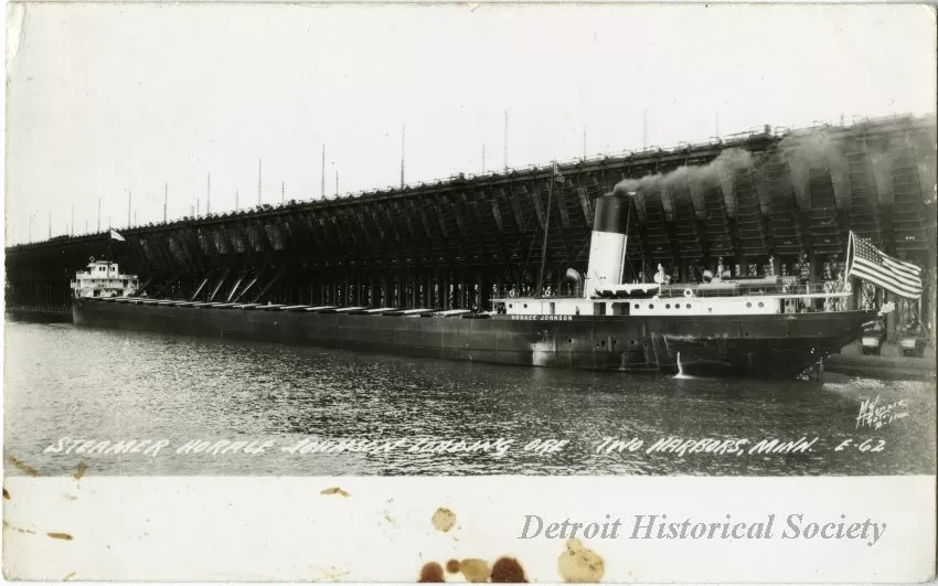 Postcard - Steamer HORACE JOHNSON Loading Ore Two Harbors, MINN. E-62
