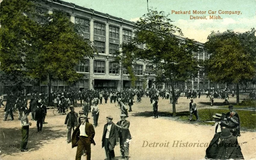 Postcard - Packard Motor Car Company, Detroit, Mich.