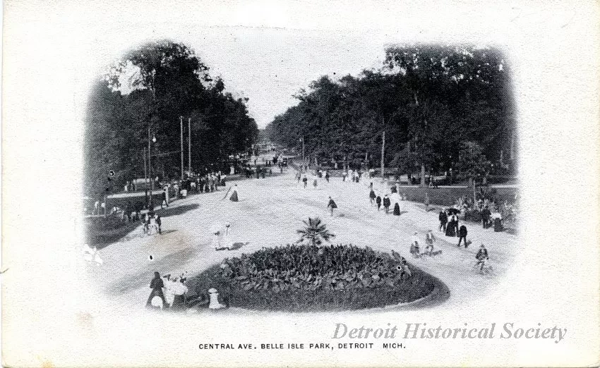 Postcard - Central Ave., Belle Isle, Detroit, Mich.