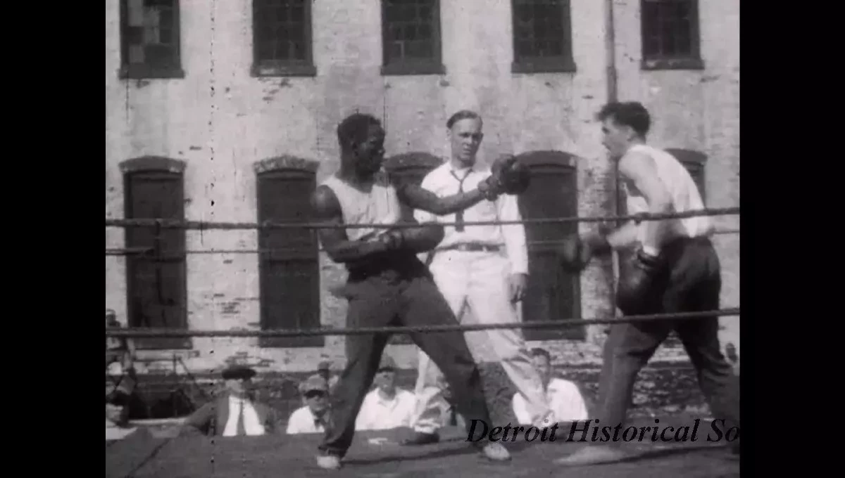 Film, Motion Picture - Fight, Bremen, UM Game, Casa Loma, Niagara Falls