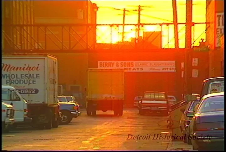 U-Matic - Eastern Market
5-21-91
5:00 - 7:15 AM