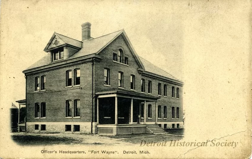 Postcard - Officer's Headquarters, Fort Wayne, Detroit, Mich.
