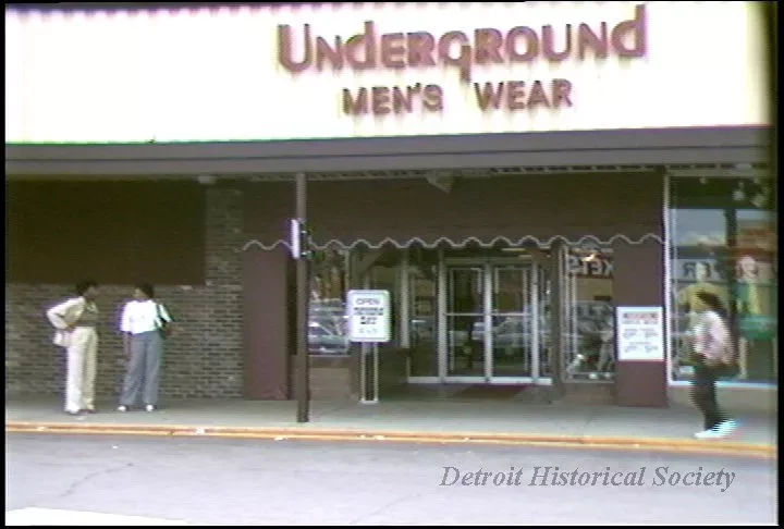 U-Matic - Neigh Shopping Days (B-Roll)
Roll 6