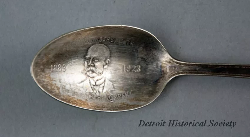 Spoon, Souvenir