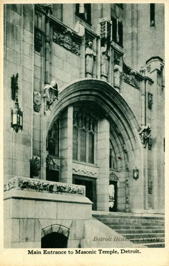 Postcard - Main Entrance to Masonic Temple, Detroit