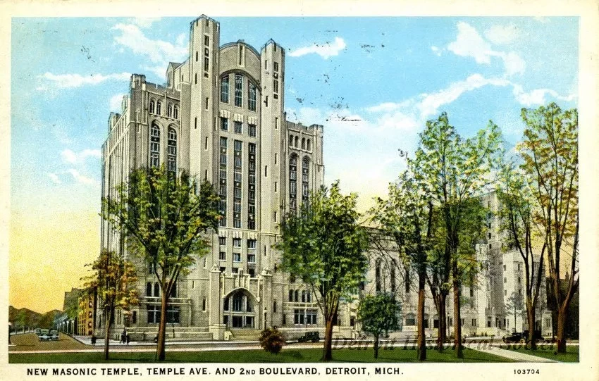 Postcard - New Masonic Temple, Temple Ave. and 2nd Boulevard, Detroit, Mich.