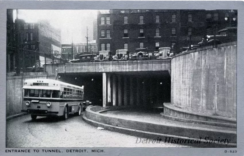 Postcard - Entrance to Tunnel, Detroit, Mich.