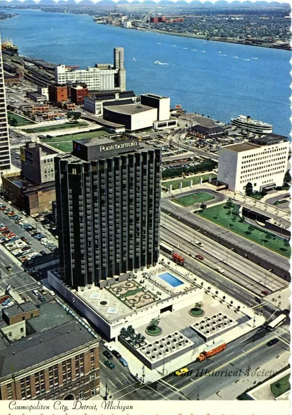 Postcard - Cosmopolitan City, Detroit, Michigan