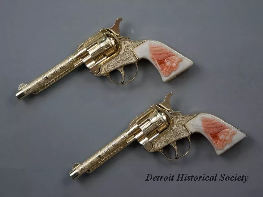 Toy, Gun - Toy Pistols