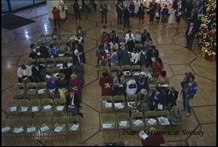 U-Matic - Goodfellow Sing-A-Long & Display @ New Center One/Historical Museum Display (Train) & Old Detroit
12-3-90