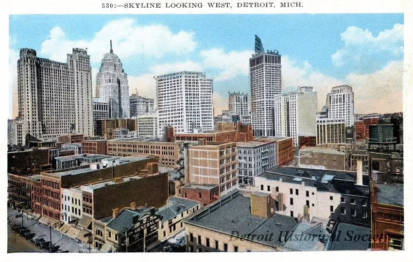 Postcard - 530: - Skyline Looking West, Detroit, Mich.