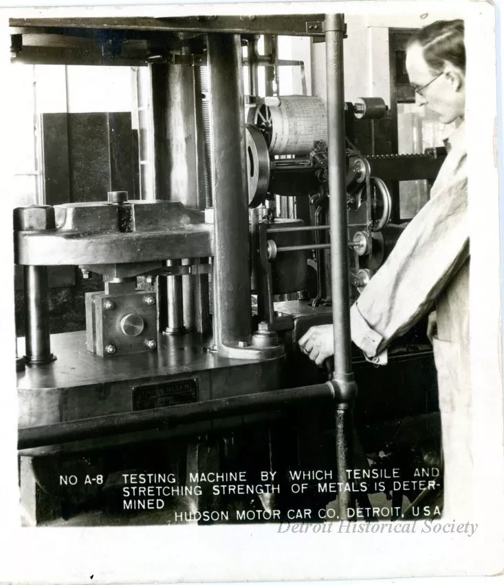 Stereograph - Testing Machine By Which Tensile And Stretching Strength of Metal Is Determined, Hudson Motor Car Co, Detroit, USA