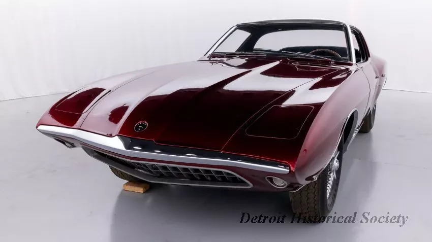 Automobile - 1963 Ford Cougar II prototype