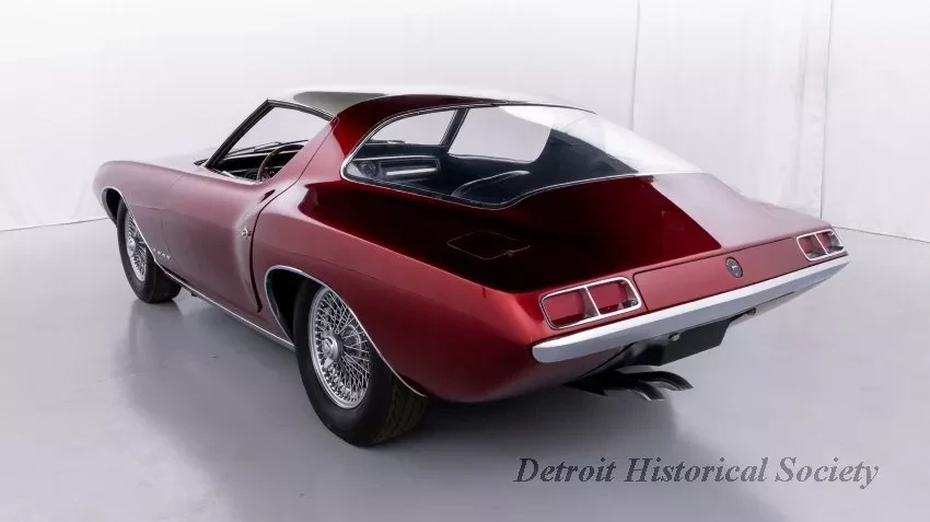 Automobile - 1963 Ford Cougar II prototype