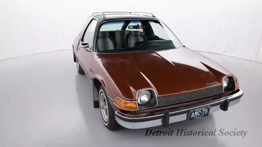 Automobile - 1975 American Motors 2-Door Pacer | Detroit