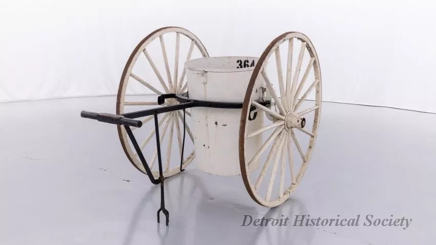 Cart, Push - 1976.092.001 Dpw Push Cart_arceye_user_002-2