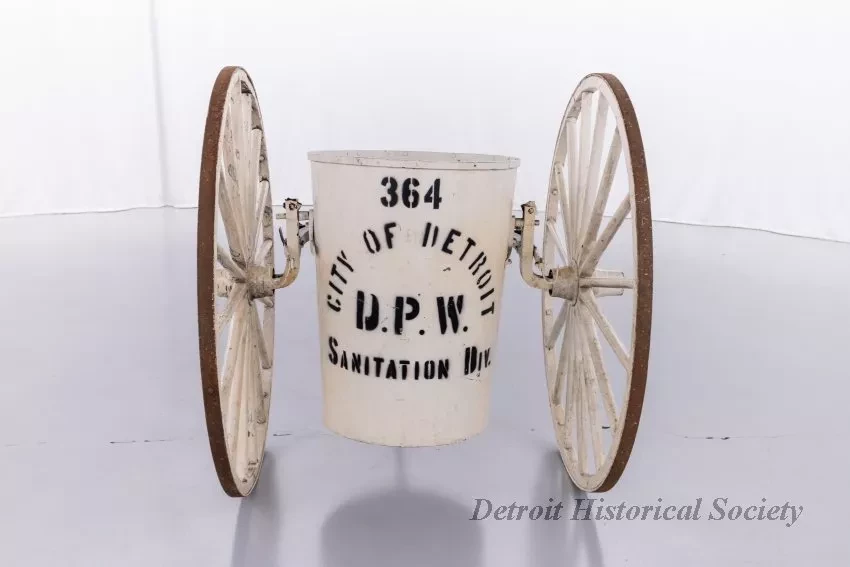 Cart, Push - 1976.092.001 Dpw Push Cart_arceye_user_004-2