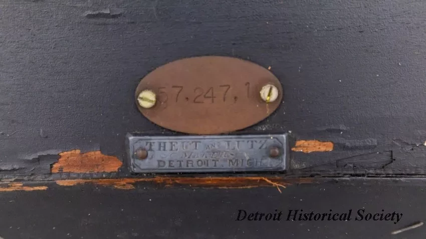 Sleigh - c. 1900 Four-Seater Cutter Sleigh