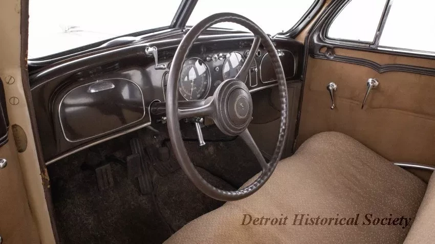 Automobile - 1934 Chrysler Airflow 4-Door Sedan