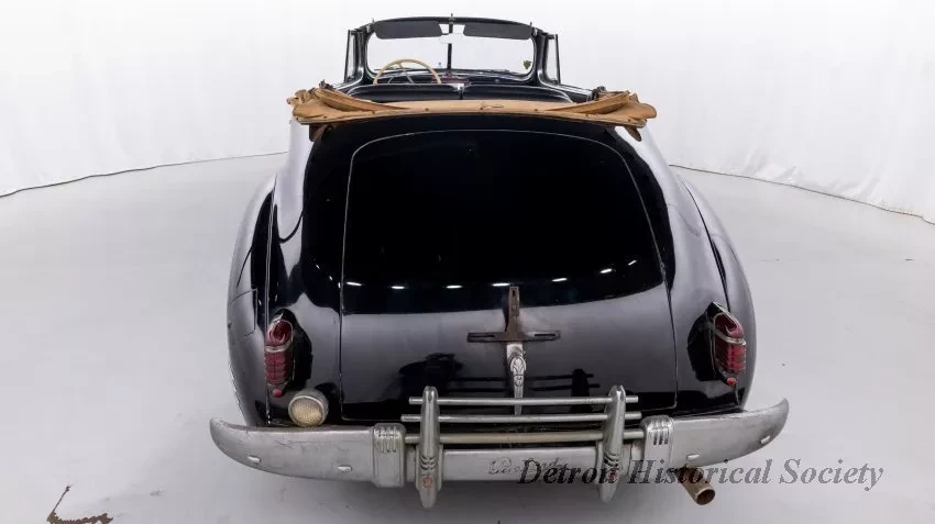 Automobile - 1942 Packard Custom 8 Convertible