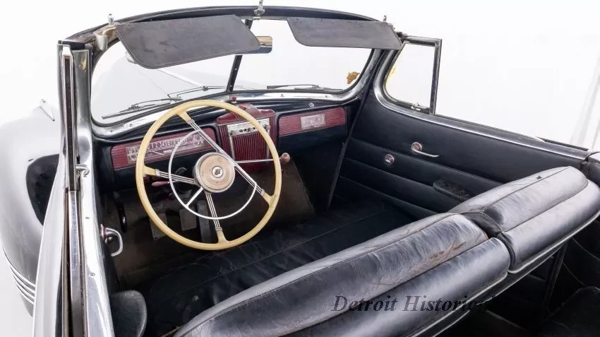 Automobile - 1942 Packard Custom 8 Convertible