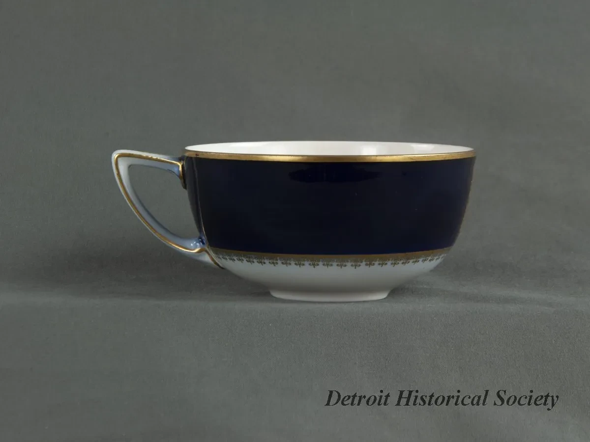 Cup, Coffee - Dhs_2024_128_006a_right_sf